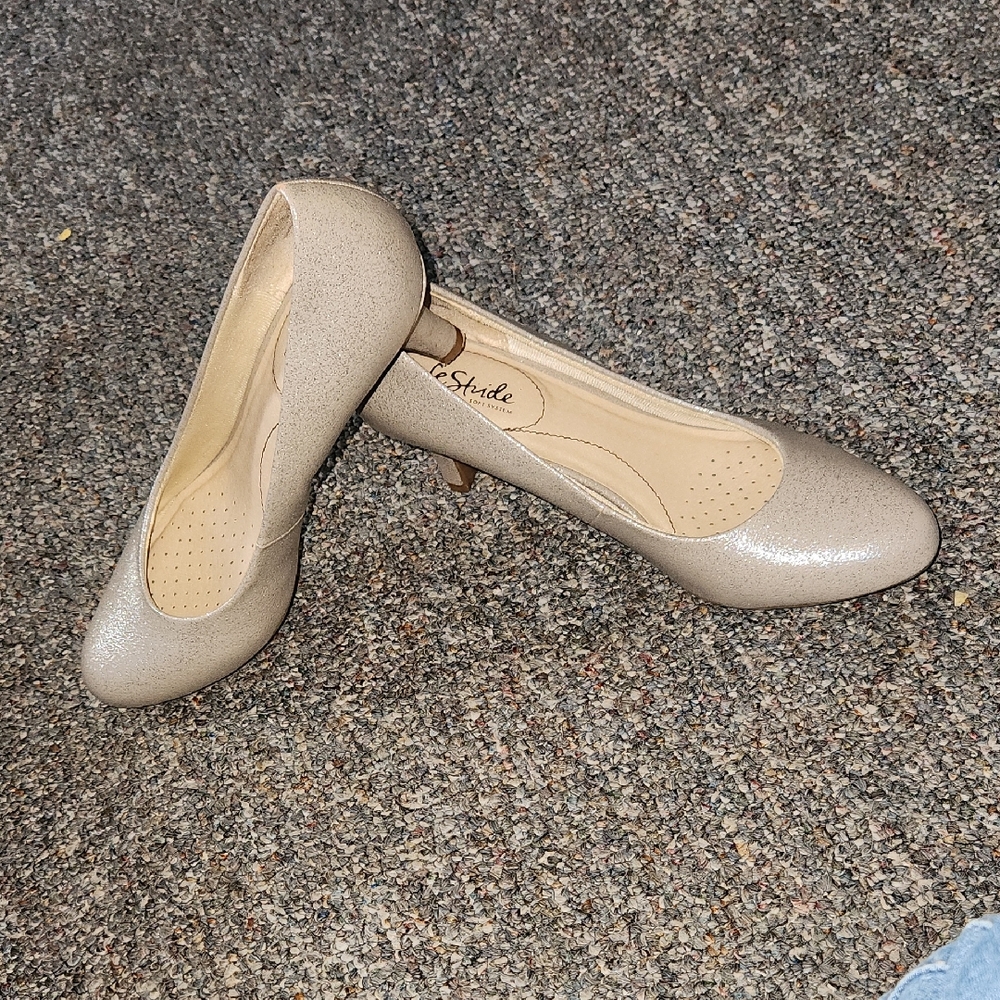 Life Stride Women's Beige Heels